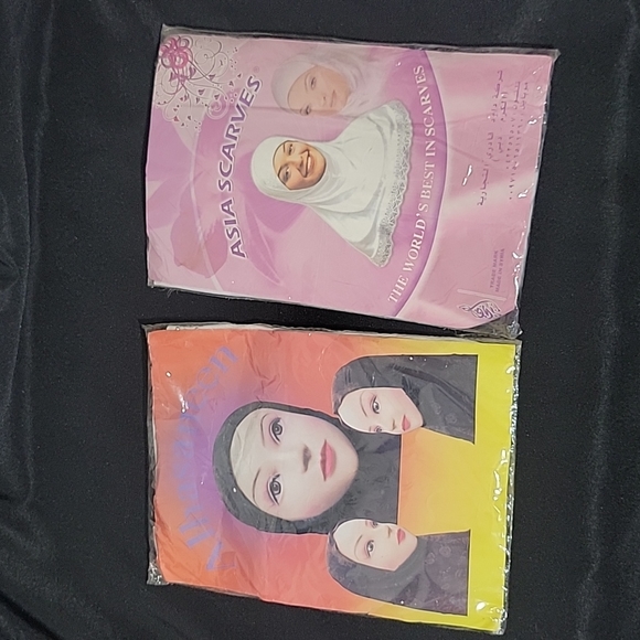 Accessories - 2 NIP Hijab White Silver